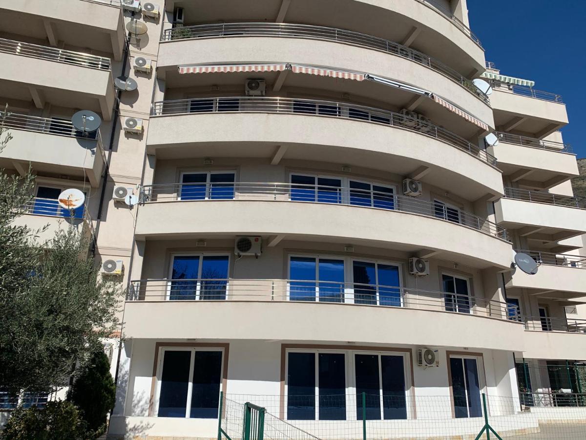 Apartment Liza Petrovac Kültér fotó